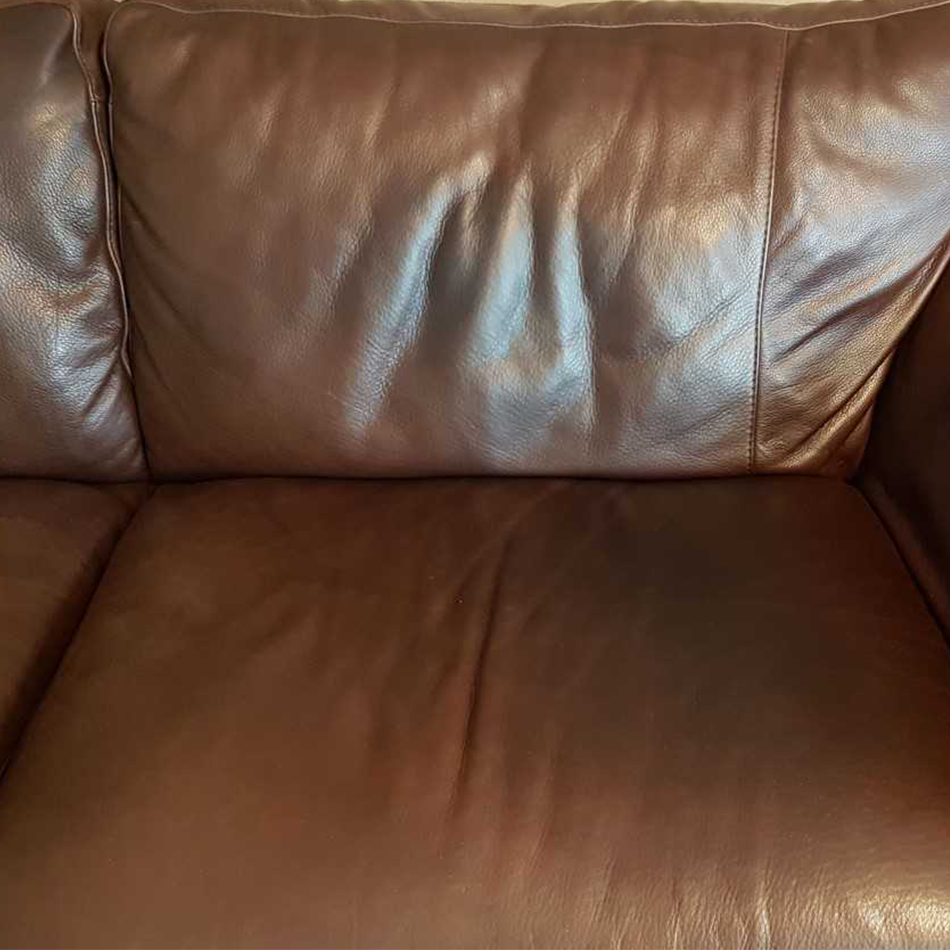 Verspeckungen auf Sofa